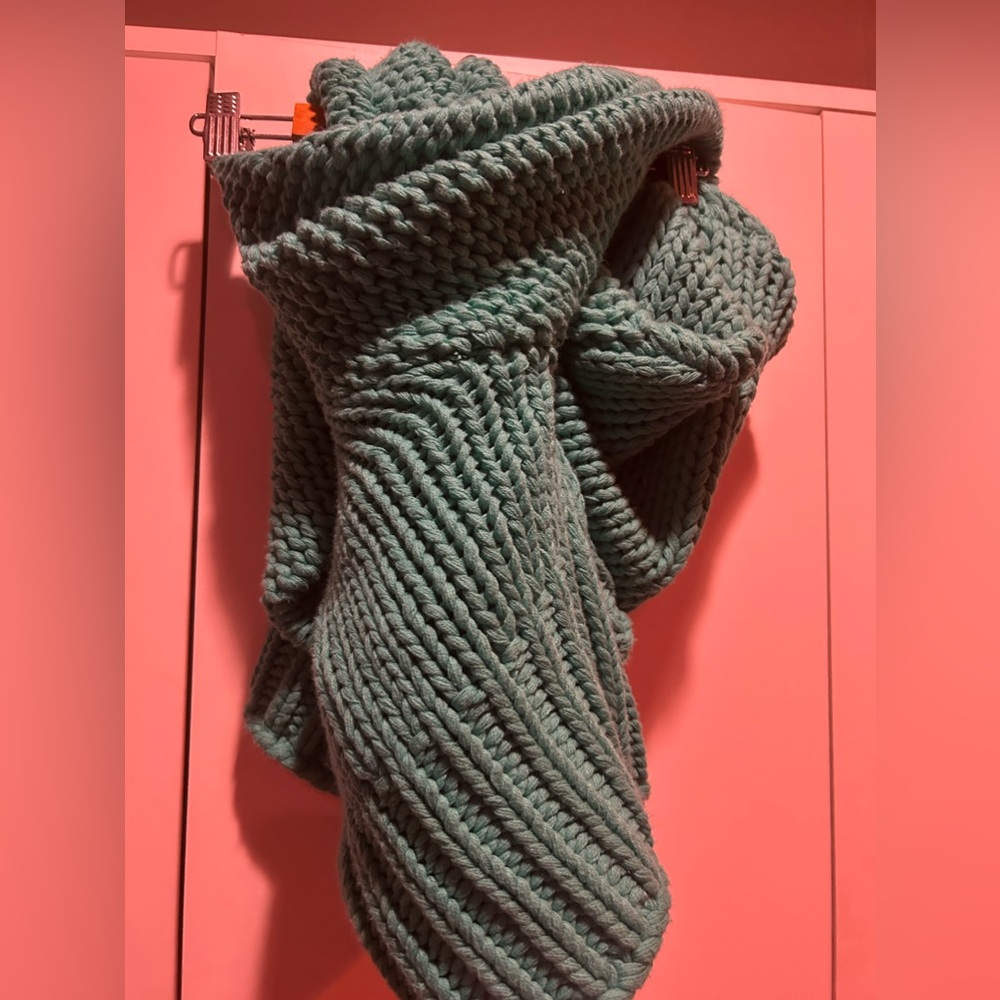 Teal Sweater Shall 🧚🏼‍♂️ Free People 💠 thick knit